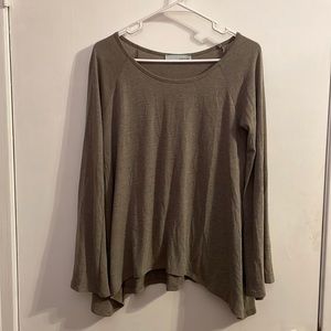 Gray brown long sleeve top